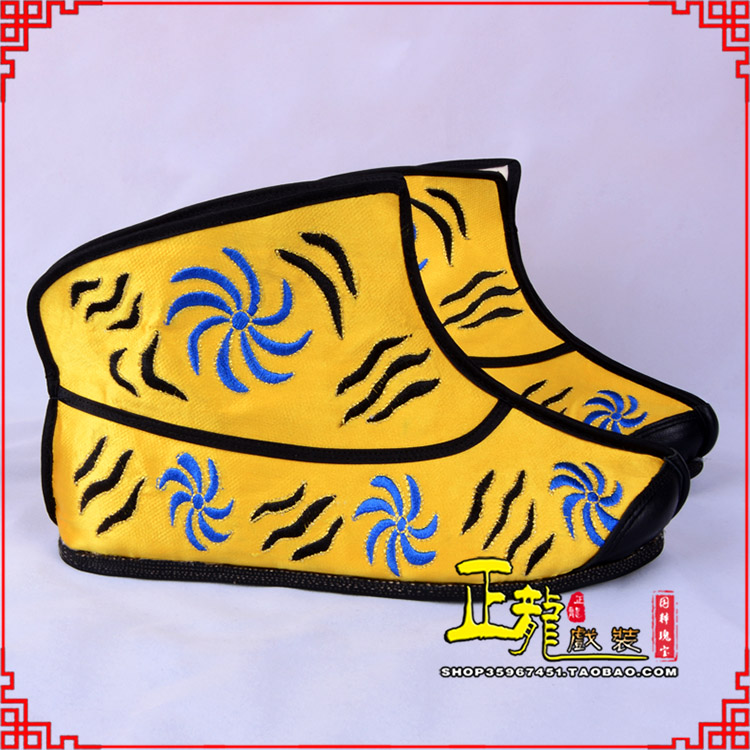 下关.美猴王靴子虎纹靴金黄快靴 猴鞋